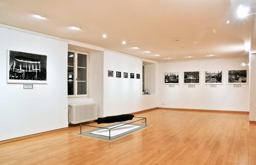 horizontal image